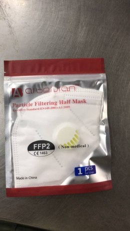 Półmaska filtrująca FFP2 z zaworem